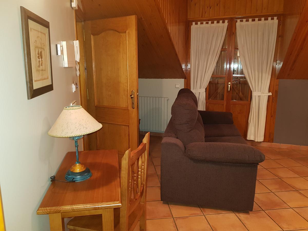 Escuer Aparta-Hotel Puertolas المظهر الخارجي الصورة