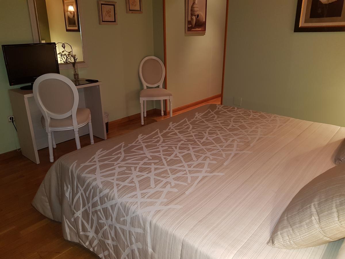 Escuer Aparta-Hotel Puertolas المظهر الخارجي الصورة